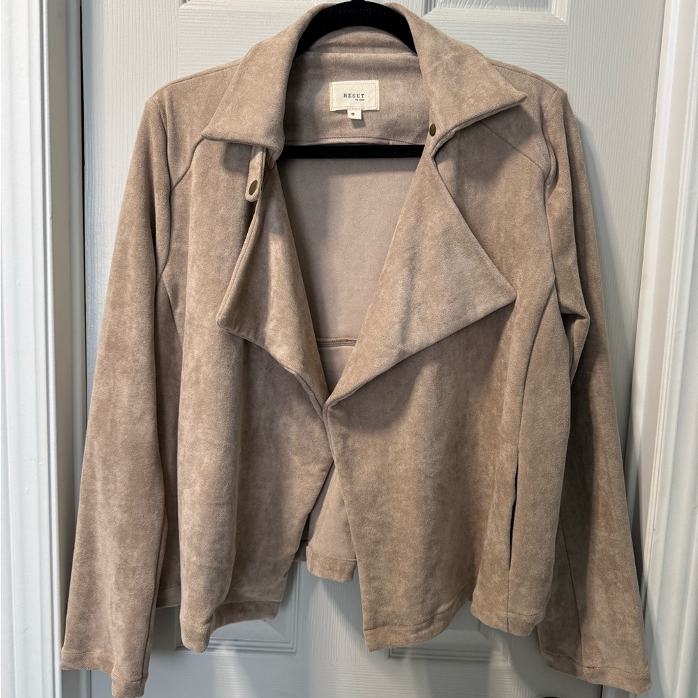 Super soft light tan jacket. By Reset